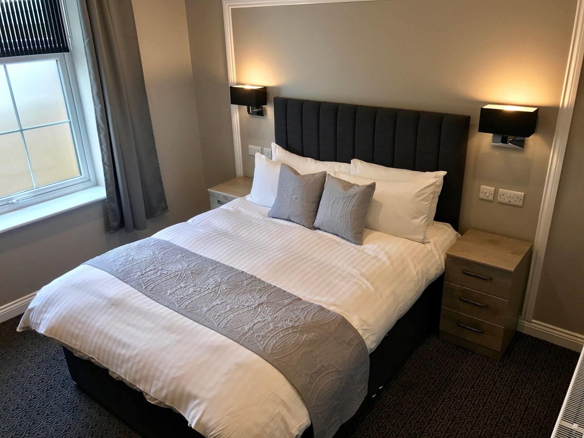 The Raven Hotel Corby Zewnętrze zdjęcie